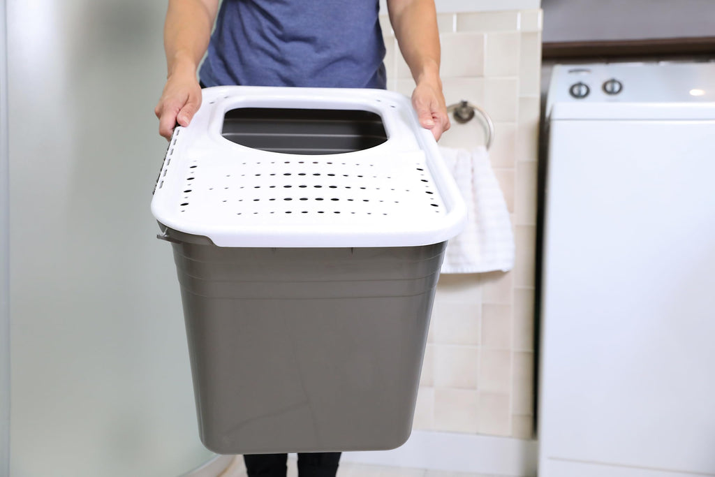 Enclosed Cat Litter Box with Hinged Lid Z161292